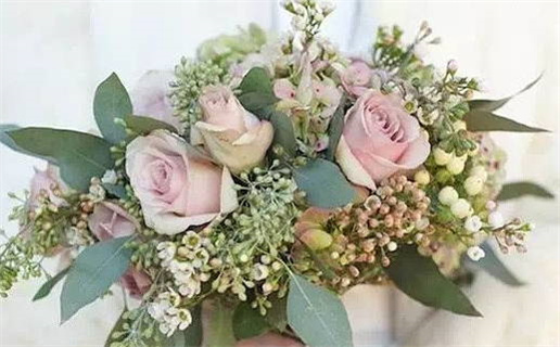 2030年农历二月初十结婚黄道吉日 是办婚礼好日子吗