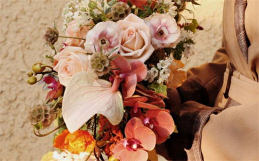 2027年农历六月廿八结婚日子如何 适不适合办喜事