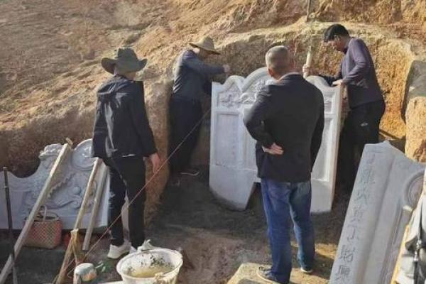 3月动土立碑吉日 腊月可以立碑吗